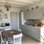 Casale Vignazze - In Campagna Ideale Per 8-10 Persone A 500 M Dalla Di Villa *